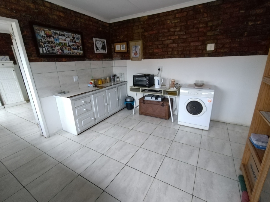 4 Bedroom Property for Sale in C Place Eastern Cape